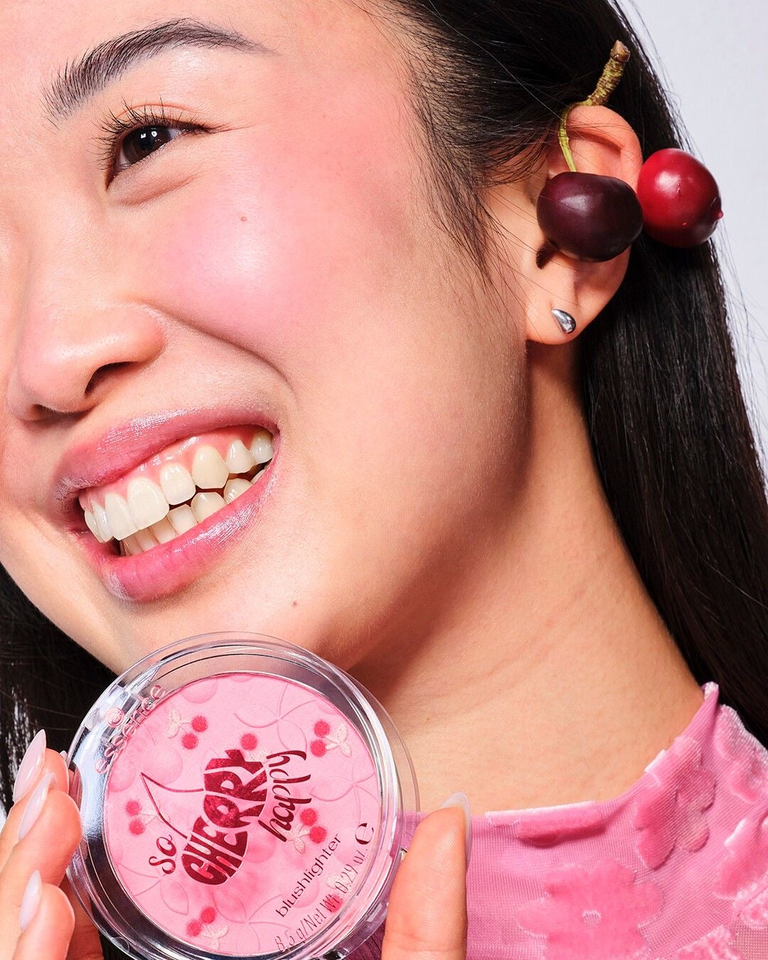 Essence So Cherry Happy Blushlighter